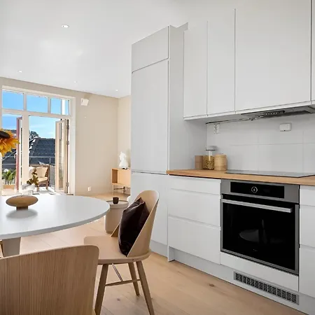 Roomsly - Great View & Private Terrace Берген